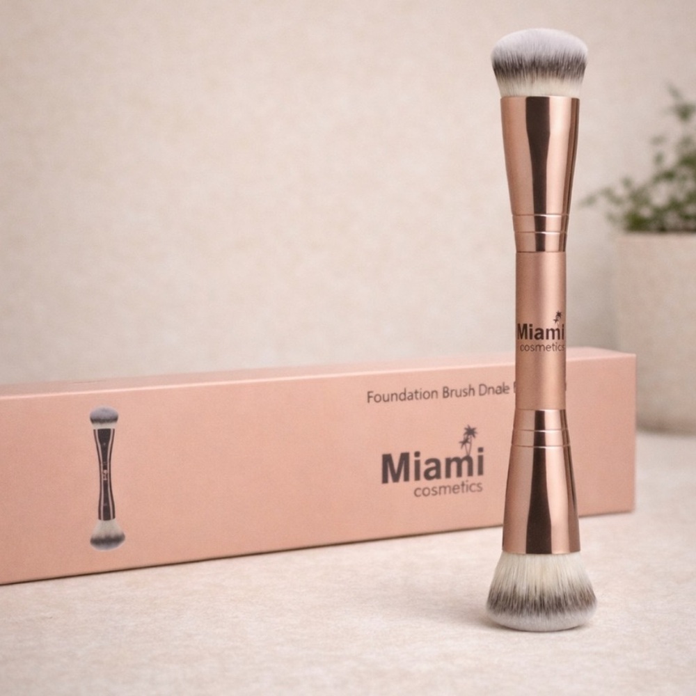 Miami Cosmetics Dual-Ended Foundation Brush for Makeup